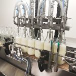 Vollautomatische Flaschenabfüll-, und Verschliessmaschine